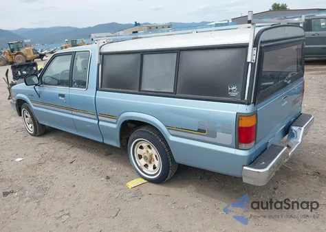1987 Mazda B2200 Cab Plus из США, поврежденный, VIN JM2UF3130H0192683